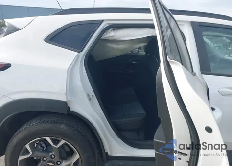 2025 Chevrolet Trax 1Lt z USA, uszkodzony, nr VIN KL77LHEP4SC323475